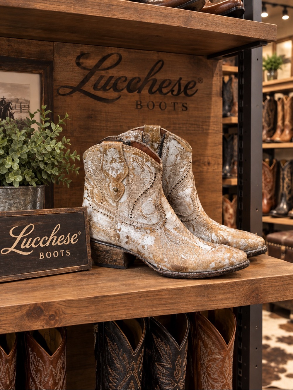 Lucchese leather cowgirl boots distressed size 8